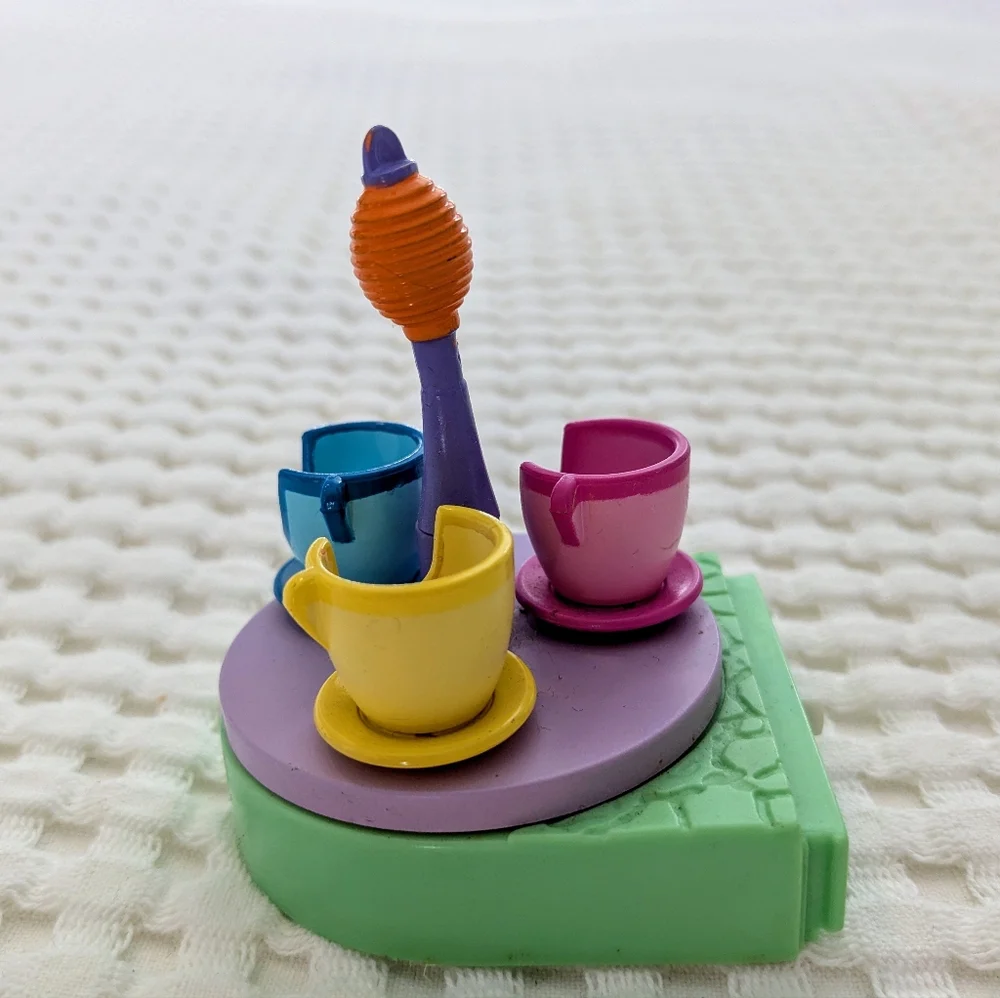 Polly Pocket Disney Magic Kingdom Castle Tea Cup Ride Replacement Part